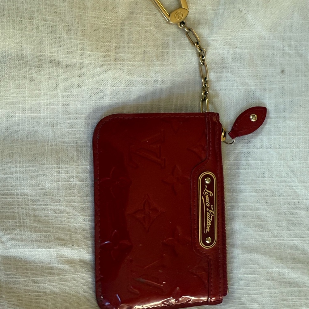 Louis Vuitton Red Vernis leather Key Cles